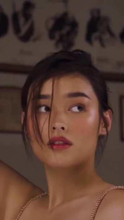 Liza Soberano