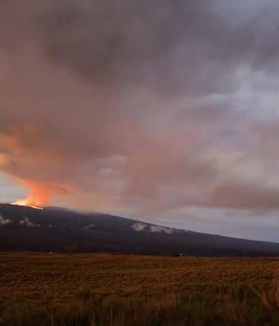 Timelapse of the Mauna Loa Eruption