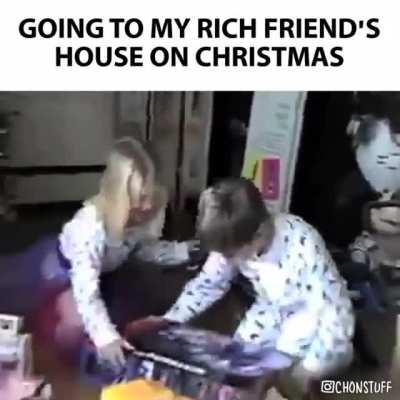 Going to my rich friend's house on Christmas