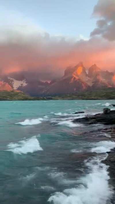 The Patagonia Mountains’ brilliant view