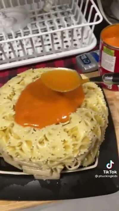 pasta cake 🤢