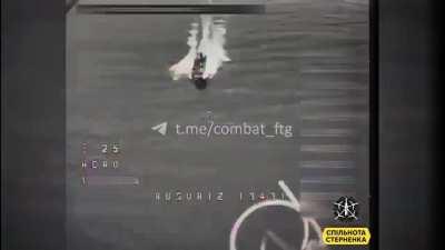 Compilation of Ukrainian FPV drone strikes on Russian boats on the Dnipro river.