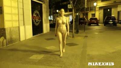 I did another naked walk in public. I often get asked how do people react when they see me naked in the street, as you can see they didn't seem to bother!