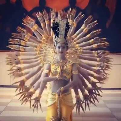 Buddha thousand hands dance