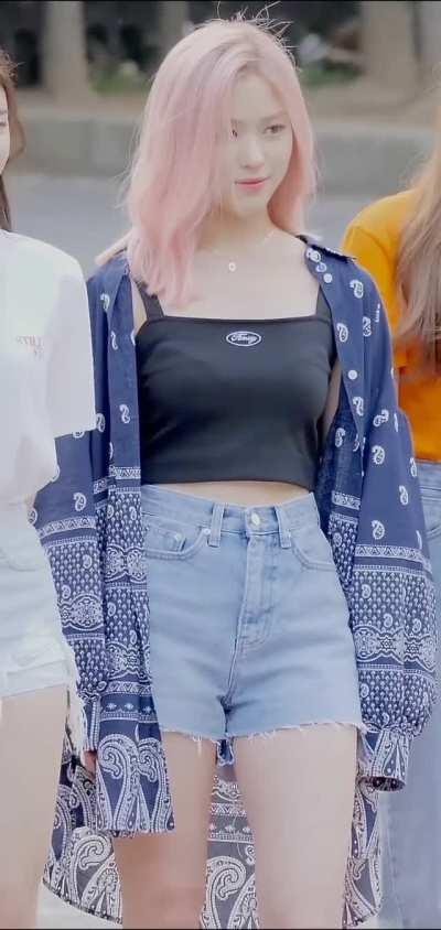 ITZY - Ryujin