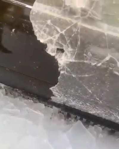 Be sure to de-ice your car before going to work.