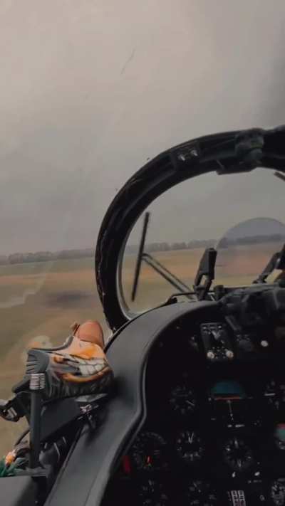 Ukrainian combat helicopter pilot filmed one of his recent missions. November 2024