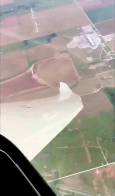 This guy flying around a funnel cloud (possible landspout) in Oklahoma. Credit: David Evans