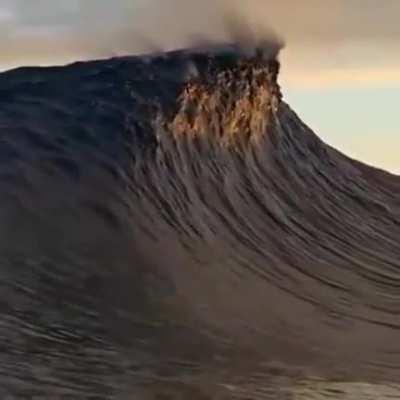 🔥 Wave touches the clouds