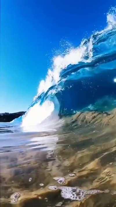 Crystal clear wave