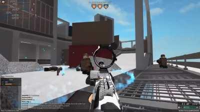 Phantom Forces gameplay