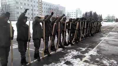 Recently mobilized Russian soldiers getting their raining