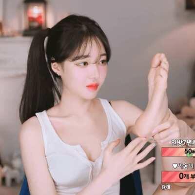 Korean feet