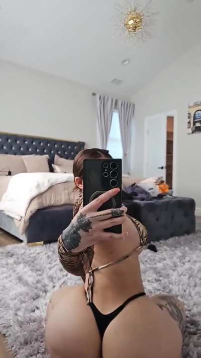 BootyandTitts