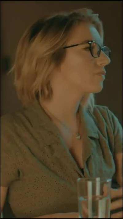 courtney miller looks amazing with glasses