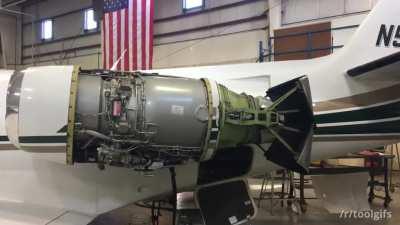 Thrust reverser