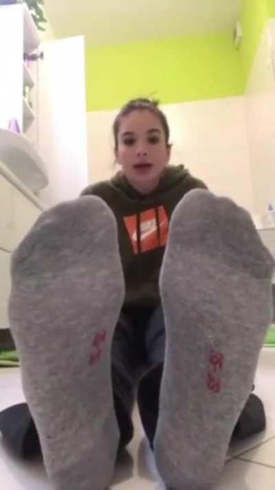 college girl showing her soles, dm me for more(sock removal included)