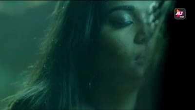 This scene of Karishma Sharma &amp;amp; Sakshi gave wet dreams for so many boys and girls