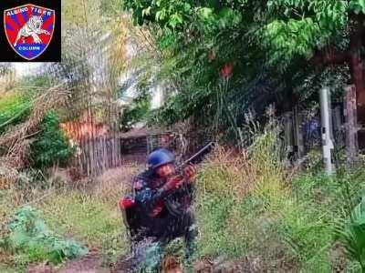 Fighting between the KNLA/PDF and junta forces in the town of Kawkareik, Myanmar