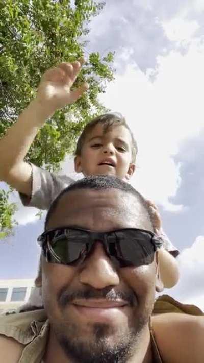 The excitement on this kids face and the pain on this dad’s head