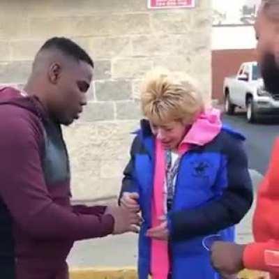 Two brothers see a woman paying for gas with pennies, and give her money from their pockets. They had no idea that her husband had just died and she was struggling.