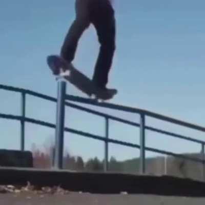 Skateboarding scream