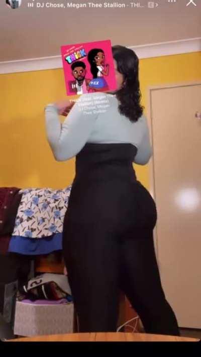 50 Seconds Of Her Fat Ass 🤤