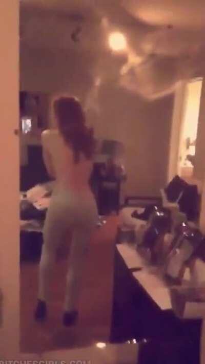 Bella Thorne