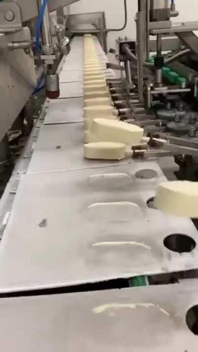 Icecream factories are filled with such satisfaction...