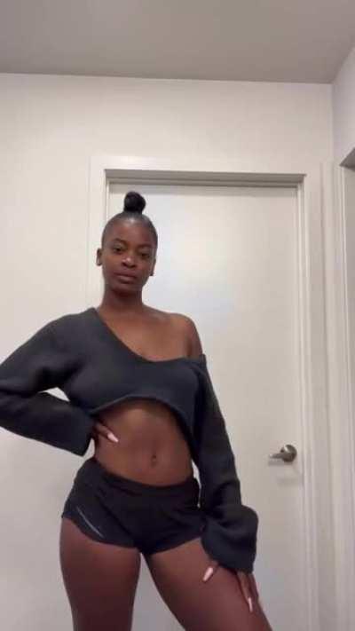 Ari Lennox