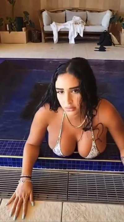 Latina thot