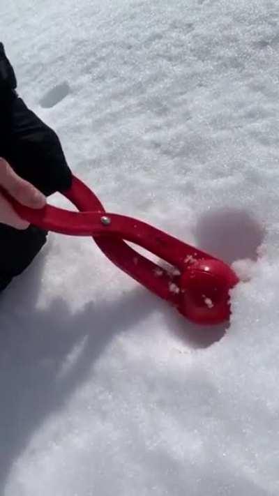 Apparently there's a tool to make the perfect snowball.