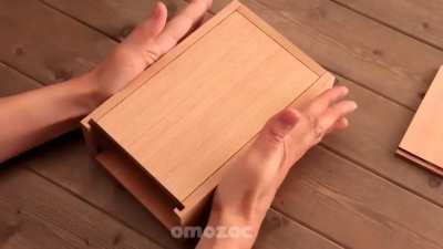 Stop motion woodworking by youtuber Omozoc, no CG used, it took him 22 days to make this 1 minute video.