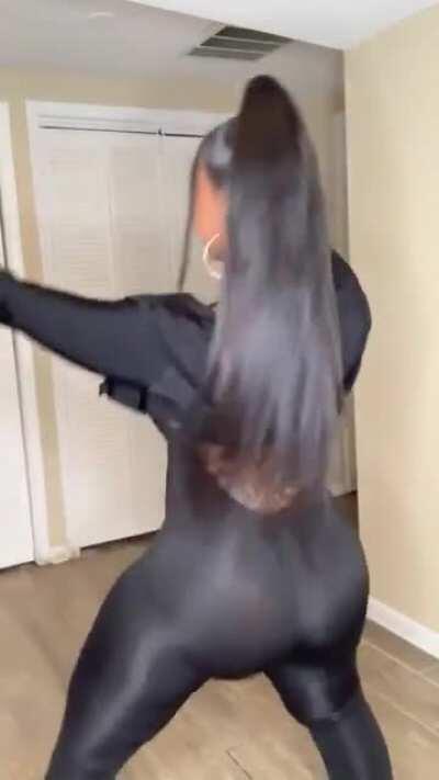 Lanipop black skintight twerk