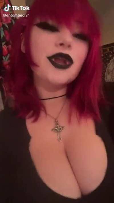 (entombedlvr) big boobs goth girl