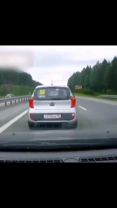 What could go wrong when you tailgate and honk a learnercar