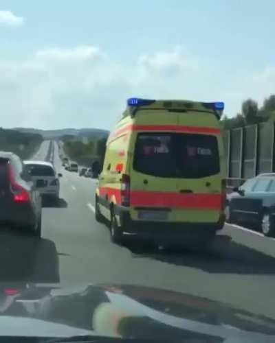 A law in Germany requires all drivers on highways to line up to the far side of their lanes during heavy traffic so that emergency vehicles can pass them more easily to reach the scenes of accidents