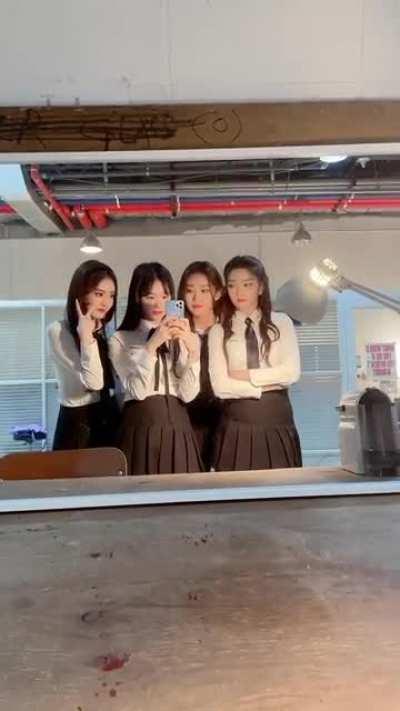 Weeekly TikTok Update - Jihan and the tall members (210630)