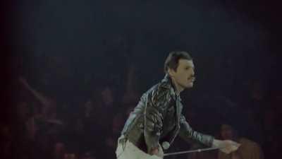 Queen performing a rare 'fast version' of &quot;We Will Rock You&quot; in Montreal, 1981