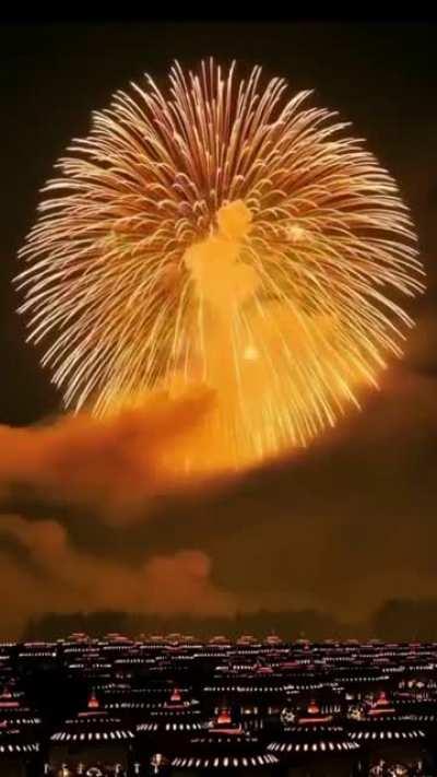 Enormous firework in Japan