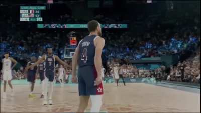 Stephen Curry takes it upon himself to win gold for USA basketball 