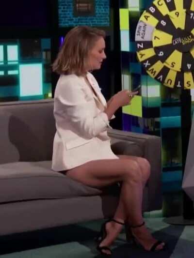 Natalie portman legs look amazing