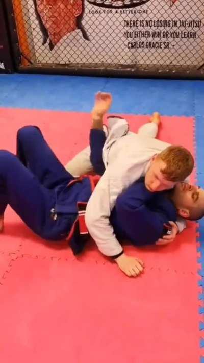 Loop  choke from bottom side control  