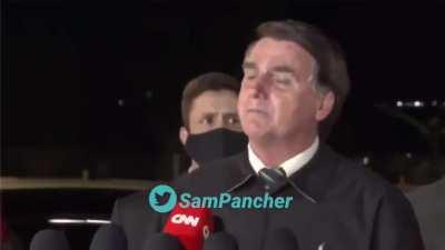 Bolsonaro confessou ao vivo na CNN que policiais o avisaram sobre operações contra os filhos dele