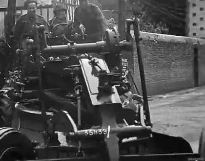 You rarely see these ones here, an earth grader from the WW2 RAF Airfield Construction Service, July 1944, France.