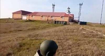 Footage moments before Ukrainian soldiers defending Serpent Island are targeted by a Russian warship