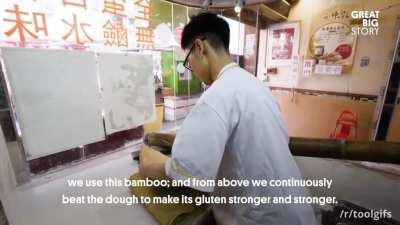 Bamboo pole for kneading noodle dough