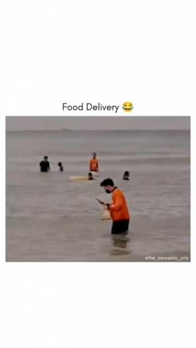 Aquaman ordering food