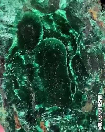 Raw Velvety Malachite