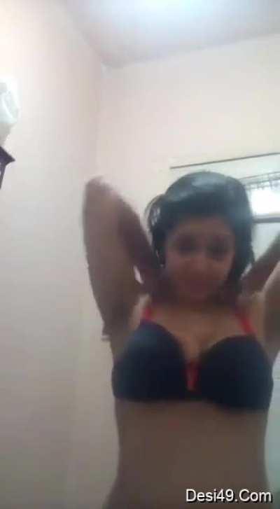 desi girl bathing